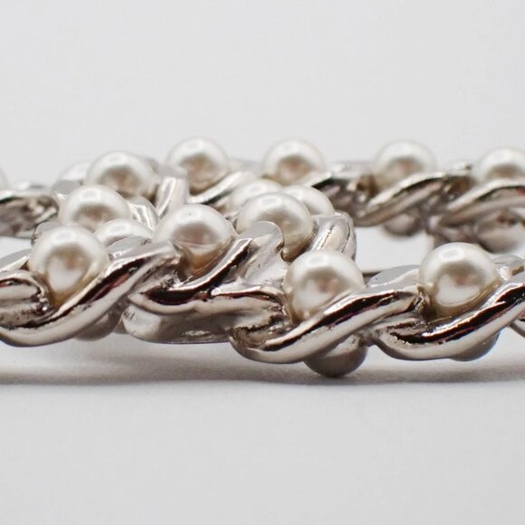 CHANEL CC Logo Imitation Pearl Pin Brooch 15P Clip-On Silver SHW Vintage - Picture 4 of 8